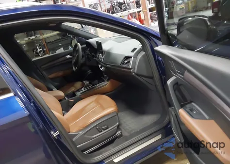 2021 Audi Q5 Premium Plus 45 Tfsi Quattro S Tronic z USA, uszkodzony, nr VIN WA1BAAFY2M2013331